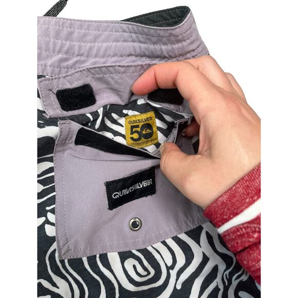 QuiksilverBeach Board Shorts lace up vlecro black white purple size 28 - Picture 4 of 6